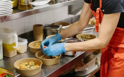 How Food Service Suppliers in Nottingham Help the Hospitality Industry